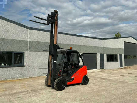 Chariots élévateurs diesel 2013  Linde H30D-02 (12)