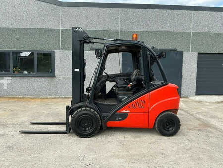 Chariots élévateurs diesel 2013  Linde H30D-02 (2)