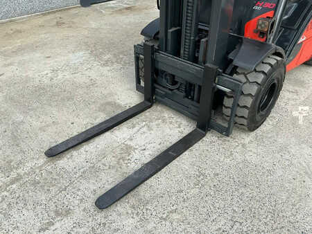 Chariots élévateurs diesel 2013  Linde H30D-02 (20)