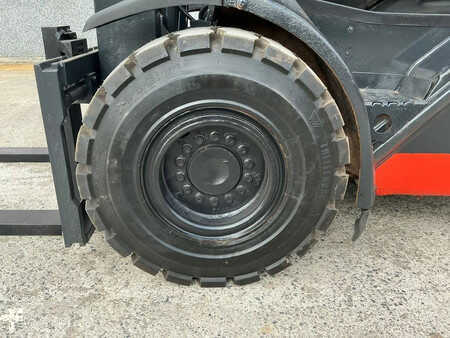 Chariots élévateurs diesel 2013  Linde H30D-02 (23)