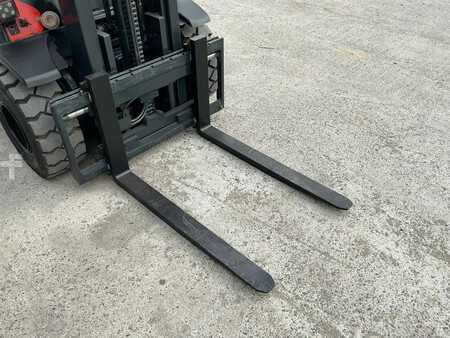 Chariots élévateurs diesel 2013  Linde H30D-02 (25)