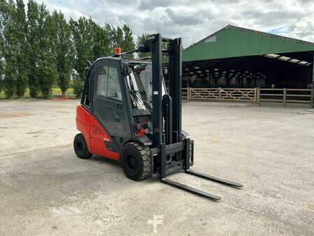 Chariots élévateurs diesel 2013  Linde H30D-02 (7)