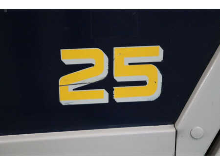 Elektro čtyřkolový VZV 1994  Komatsu FB25H-1E (16)