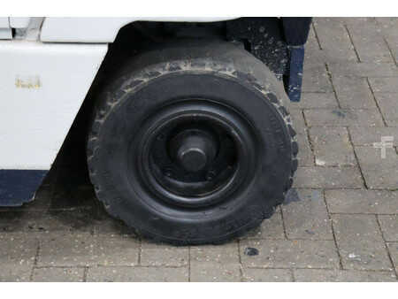 Elektro čtyřkolový VZV 1994  Komatsu FB25H-1E (17)