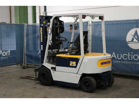 Elektro čtyřkolový VZV 1994  Komatsu FB25H-1E (3)