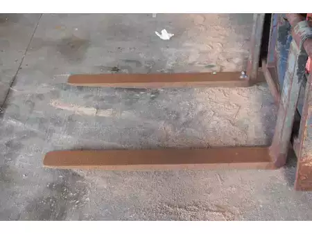 Chariots téléscopiques fixes 2005  JLG 4013 (11)
