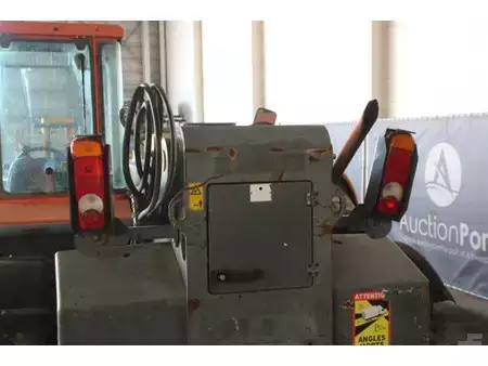 Chariots téléscopiques fixes 2005  JLG 4013 (16)