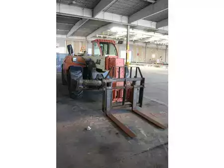 Chariots téléscopiques fixes 2005  JLG 4013 (6)