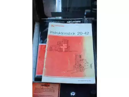 Container truck 1983  Kalmar KLMV 25-1200 LB (30)