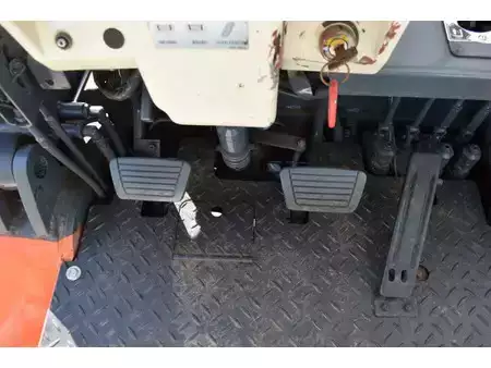 Diesel heftrucks 1994  Nissan C9ZWGF03A40D (24)
