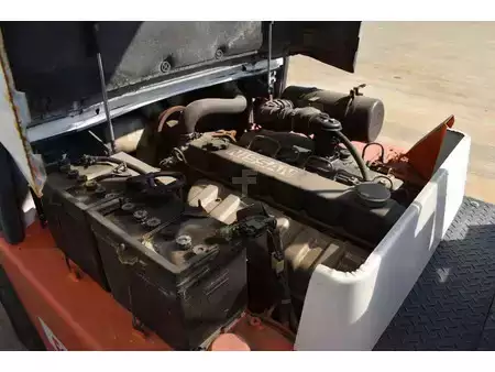 Diesel heftrucks 1994  Nissan C9ZWGF03A40D (27)