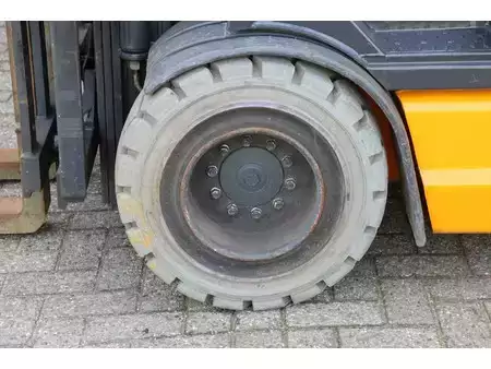 Elektrisk- 4 hjul 2006  Still R 60-30 (14)