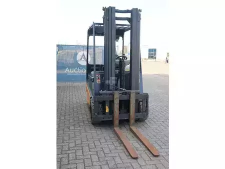 Elektrisk- 4 hjul 2006  Still R 60-30 (7)