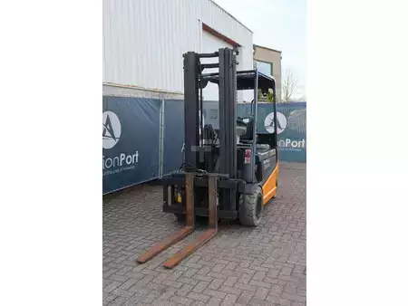 Elektrisk- 4 hjul 2006  Still R 60-30 (9)