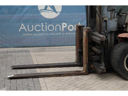 Carrelli elevatori diesel 2002  Kalmar DCD 80-9H (10)