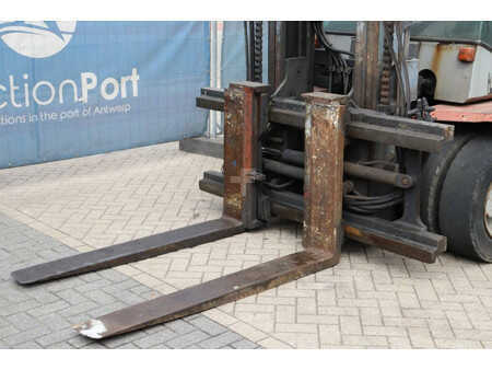 Carrelli elevatori diesel 2002  Kalmar DCD 80-9H (11)