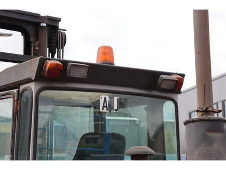 Carrelli elevatori diesel 2002  Kalmar DCD 80-9H (21)