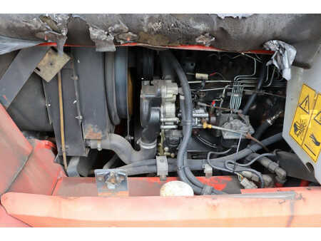 Carrelli elevatori diesel 2002  Kalmar DCD 80-9H (24)
