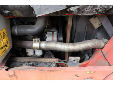 Carrelli elevatori diesel 2002  Kalmar DCD 80-9H (25)