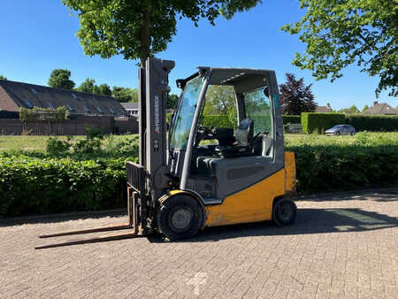 Eléctrico - 4 rodas 2016  Jungheinrich EFG 425K (1)
