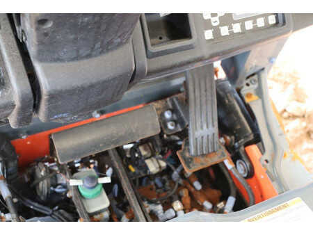 Diesel heftrucks - Toyota 8FBEK18T (18)