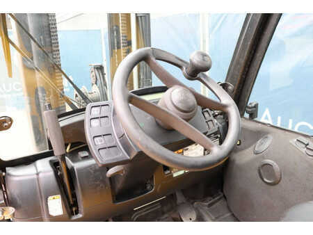 LPG Forklifts - Yale Veracitor 30VX (14)