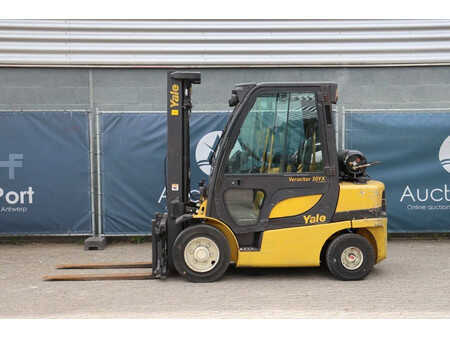 LPG Forklifts - Yale Veracitor 30VX (2)