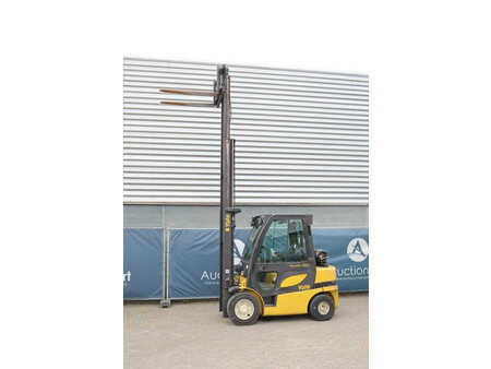LPG Forklifts - Yale Veracitor 30VX (20)