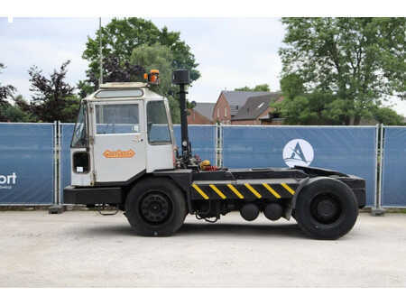 Terminal trekkers - [div]  (2)