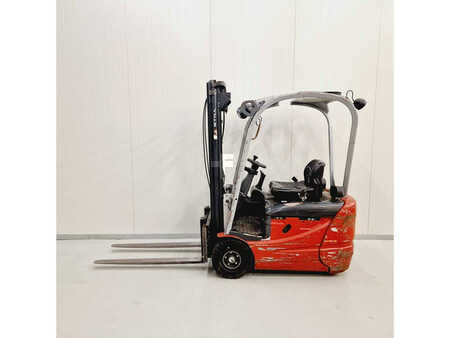 Elektro 4 Rad 2004  Still RX 50-15 (1)