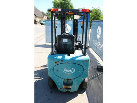 Carrelli elettrici 4 ruote 2007  Baoli CPD 15 (4)