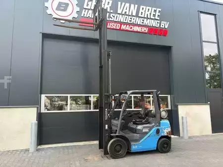 Wózki gazowe 2019  Toyota 06-8FG25F (13)