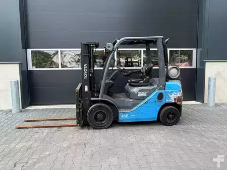 Wózki gazowe 2019  Toyota 06-8FG25F (2)