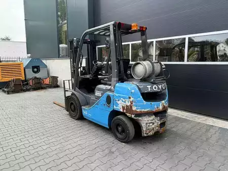 Wózki gazowe 2019  Toyota 06-8FG25F (3)