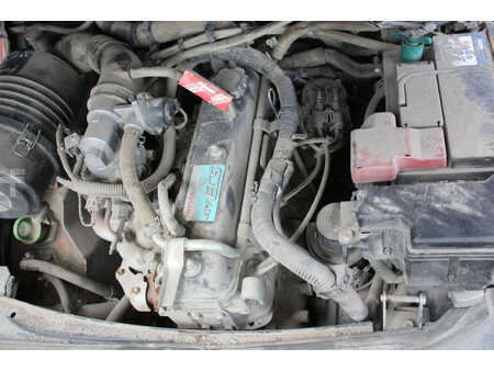 Empilhador a gás 2011  Toyota 028FGF25 (20)