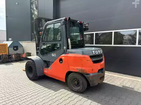 Dieselový VZV 2017  Toyota 40-8FD45N (3)