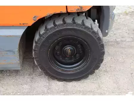 Eléctrica de 4 ruedas 2010  Toyota 7FBMF25 (15)