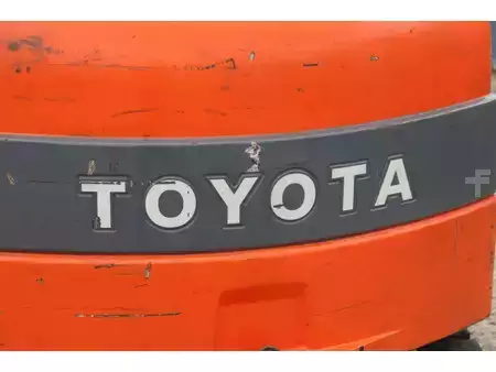 Eléctrica de 4 ruedas 2010  Toyota 7FBMF25 (17)