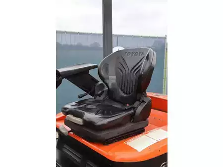 Eléctrica de 4 ruedas 2010  Toyota 7FBMF25 (21)