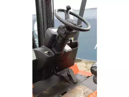 Eléctrica de 4 ruedas 2010  Toyota 7FBMF25 (22)