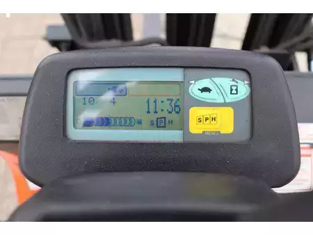 Eléctrica de 4 ruedas 2010  Toyota 7FBMF25 (26)