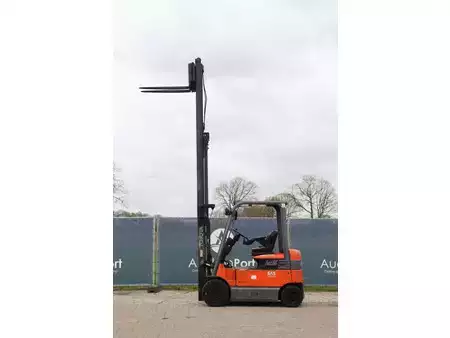 Eléctrica de 4 ruedas 2010  Toyota 7FBMF25 (35)