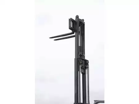 Eléctrica de 4 ruedas 2010  Toyota 7FBMF25 (37)