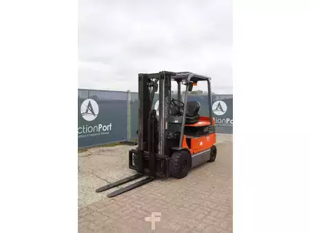 Eléctrica de 4 ruedas 2010  Toyota 7FBMF25 (9)