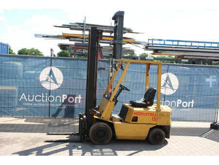 Carrelli elevatori diesel 1986  Komatsu FD15H-14 (1)