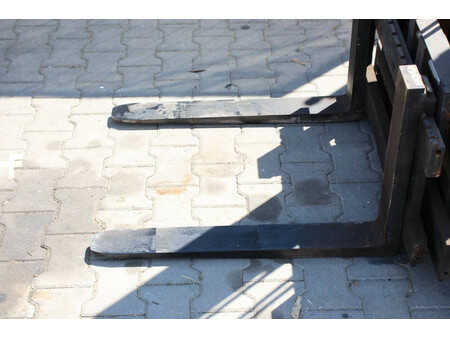Carrelli elevatori diesel 1986  Komatsu FD15H-14 (12)