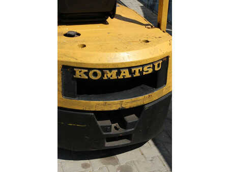 Carrelli elevatori diesel 1986  Komatsu FD15H-14 (16)