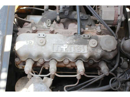 Carrelli elevatori diesel 1986  Komatsu FD15H-14 (19)