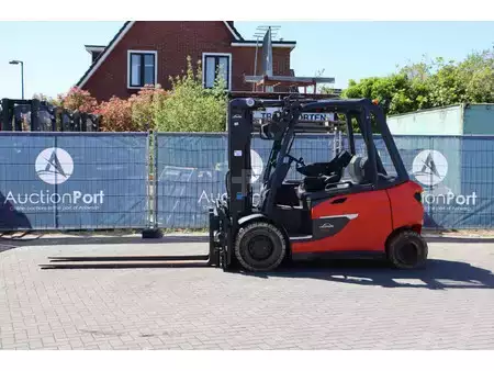 Chariots électriques à 4 roues 2024  Linde E50HL-01 (2)
