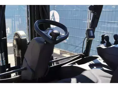 Chariots électriques à 4 roues 2024  Linde E50HL-01 (28)